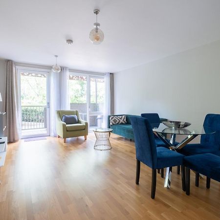 Brand New London Flat With Car Park Londres Exterior foto